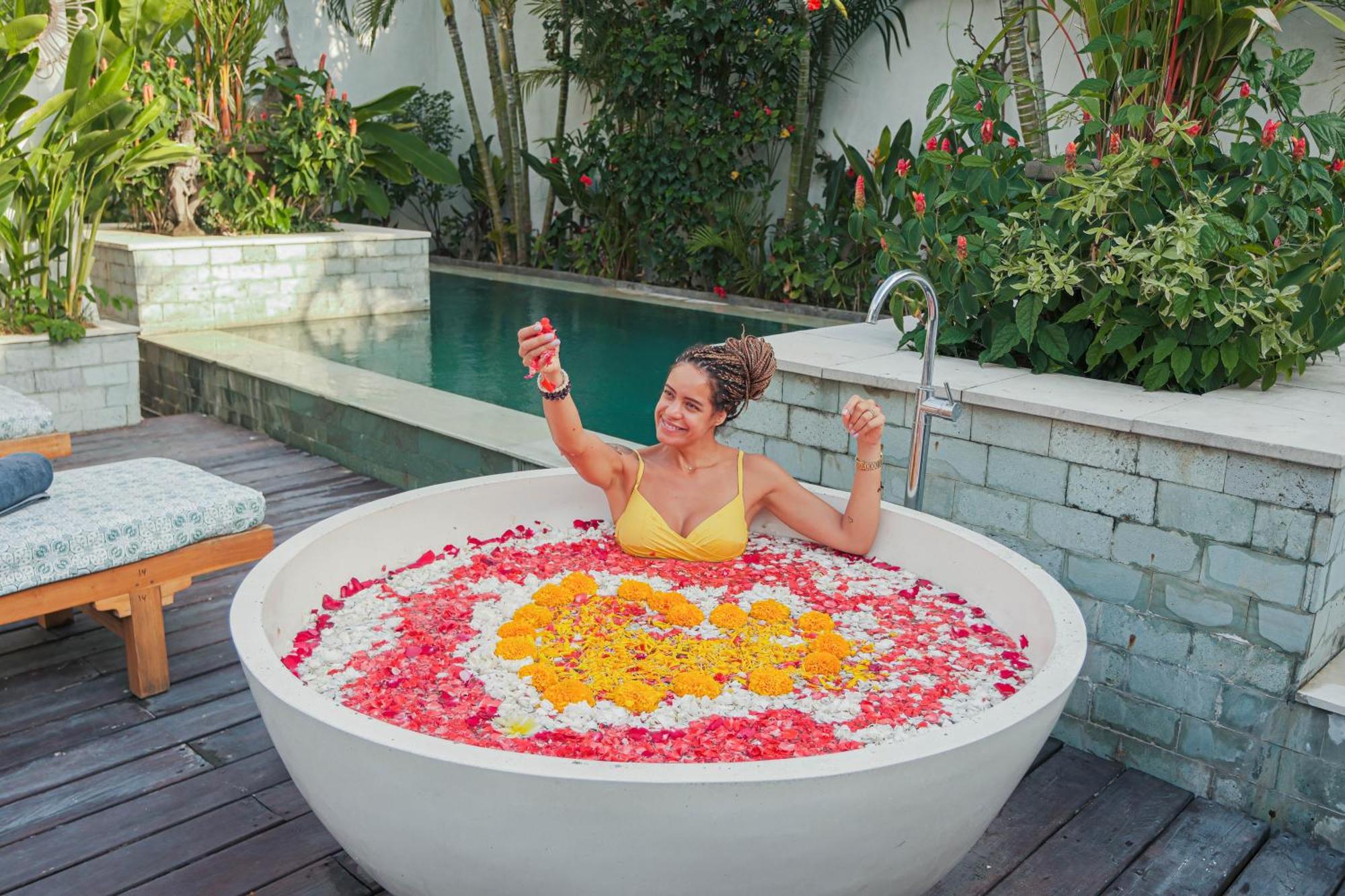 Villa Bella Seseh, 3-Br With Private Pool チャングー エクステリア 写真